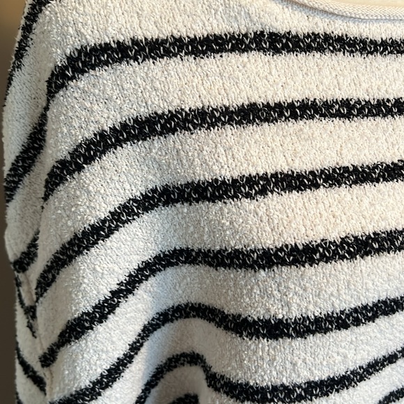 Free People - Bardot Sweater - only worn few times - Picture 6 of 15